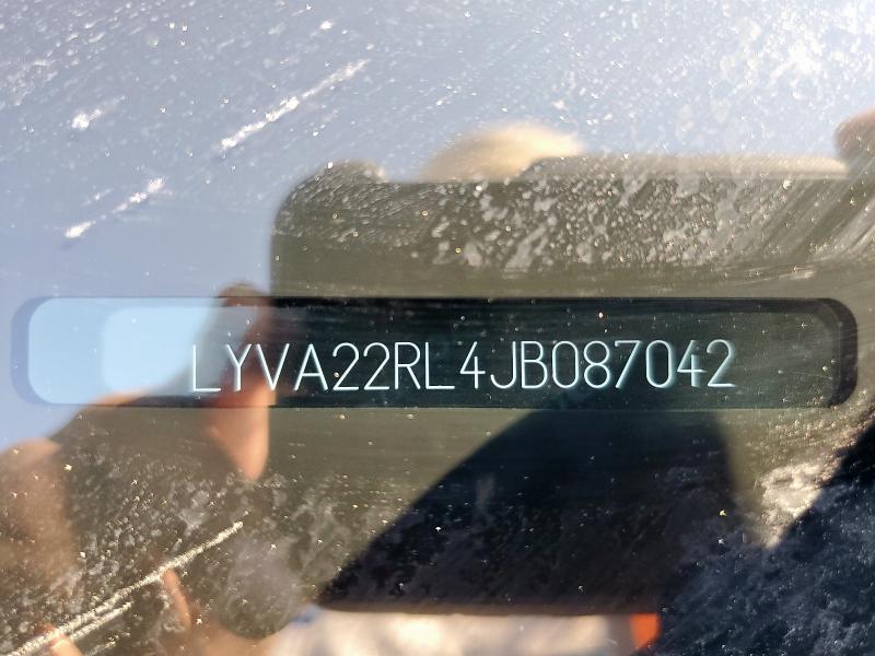 LYVA22RL4JB087042