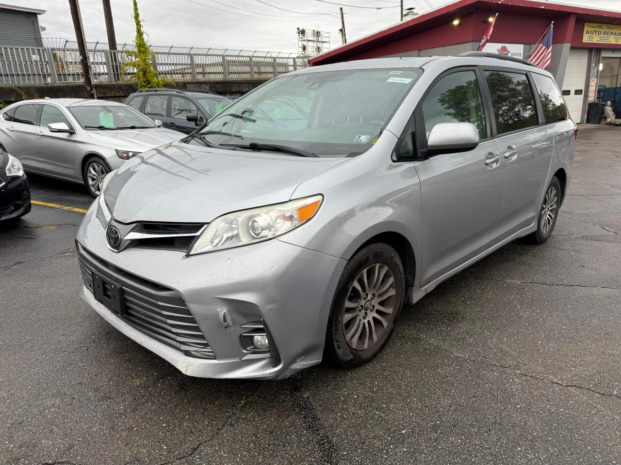 2018 TOYOTA All Models — VIN 5TDYZ3DC4JS910554